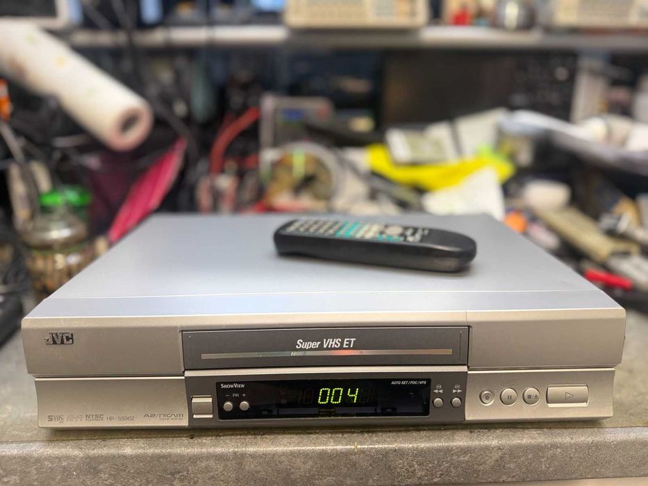 Magnetowid S-VHS JVC HR-S5962