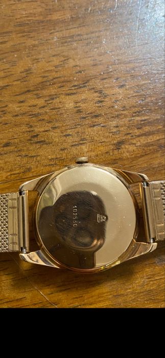 Продаю золоті часи полет автоподзаводом вага 15.8 грам часів СССР