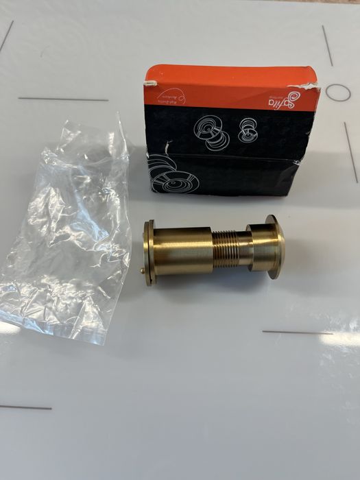 Wizjer drzwiowy mosiezny judasz Safita fi27 44-90 mm