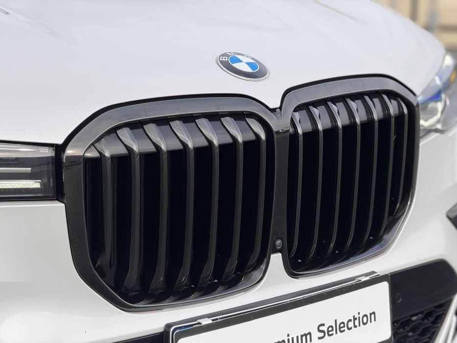 BMW X7 BMW X7 M50d