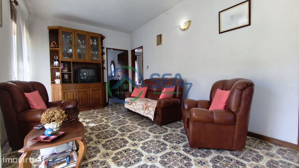 Moradia T3 com terreno, Apúlia