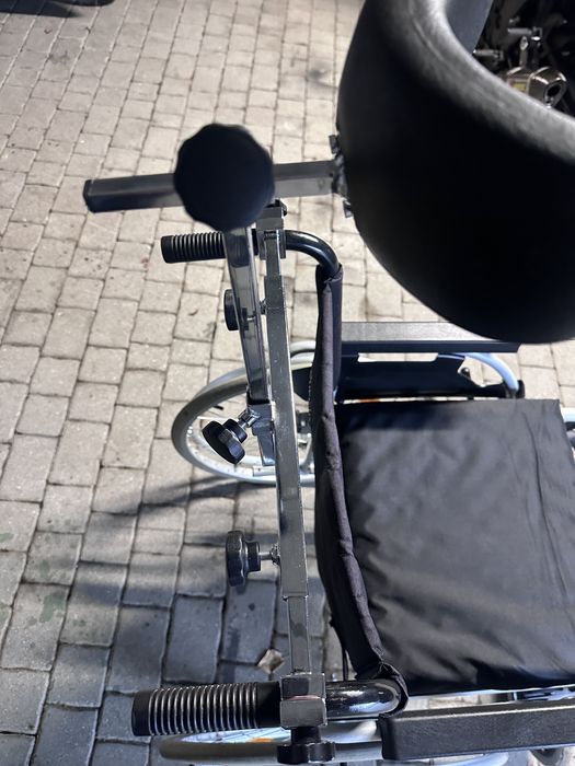 Zagłówek do wózka inwalickiego