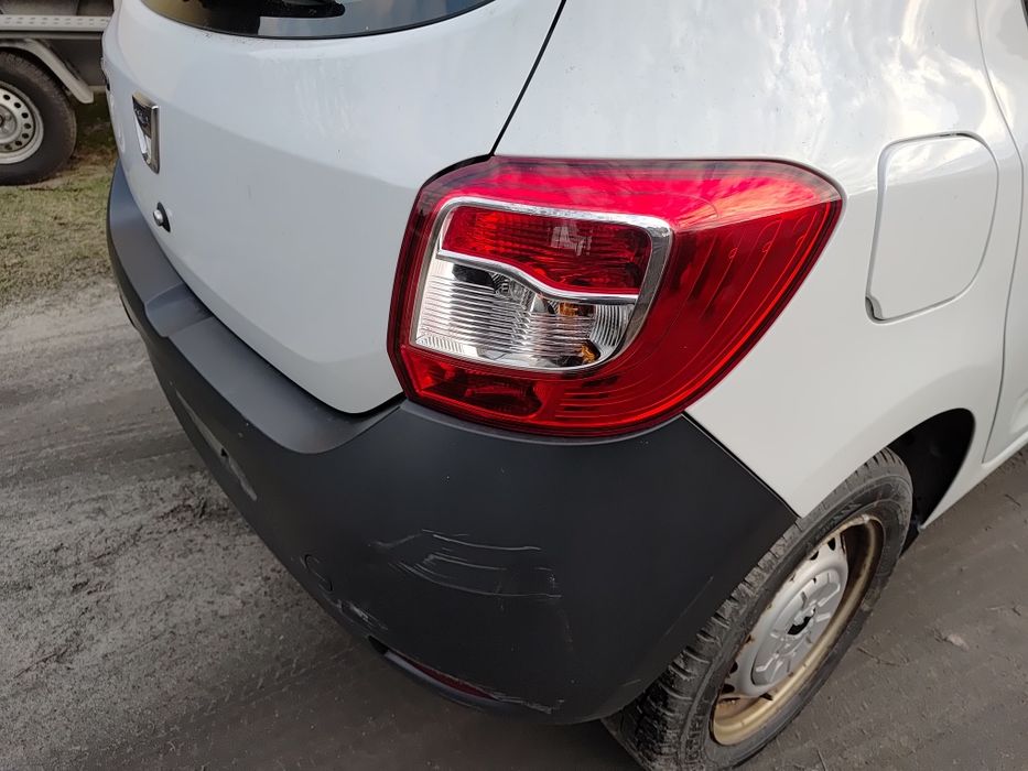 Dacia Sandero II 12- Błotnik ćwiartka Lewy tył DV369