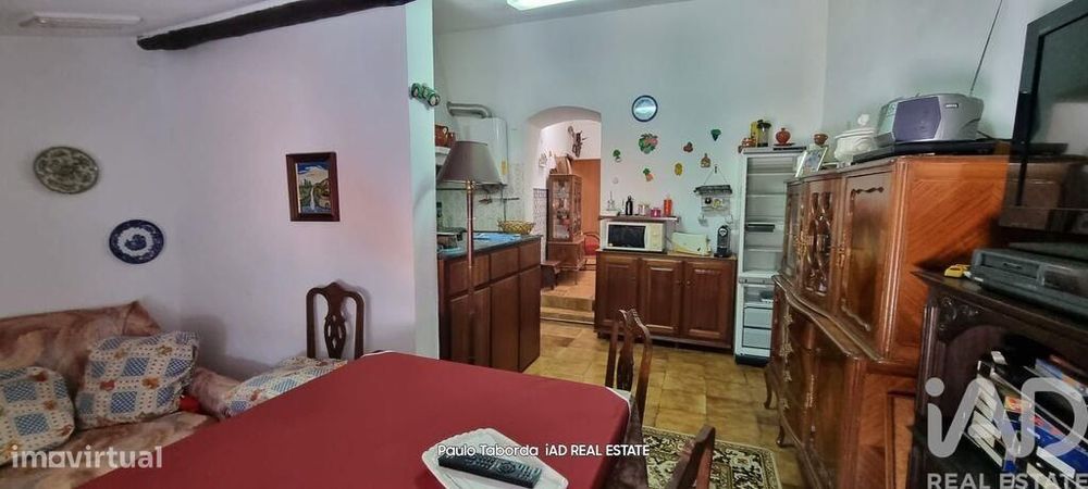 Moradia em banda T3 em Santiago Maior de 126 m2