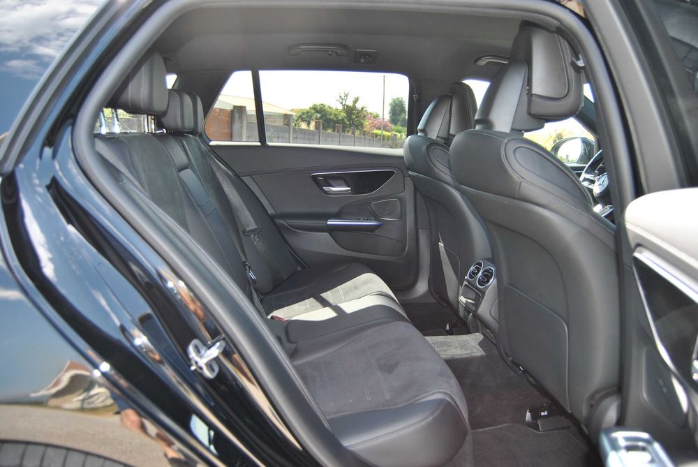 Mercedes-Benz C 300 e AMG ( Plug-in )