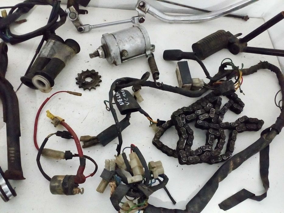 Daelim vc 125 custom części podnóżek przełącznik instalacja rozrusznik