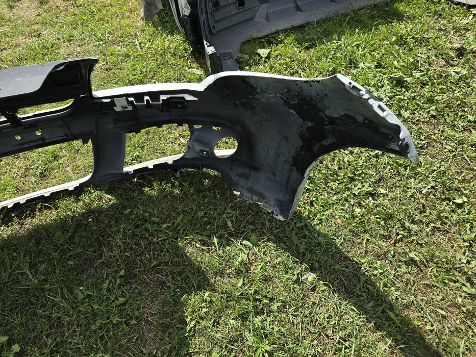 zderzak przód Renault Megane 3 GT