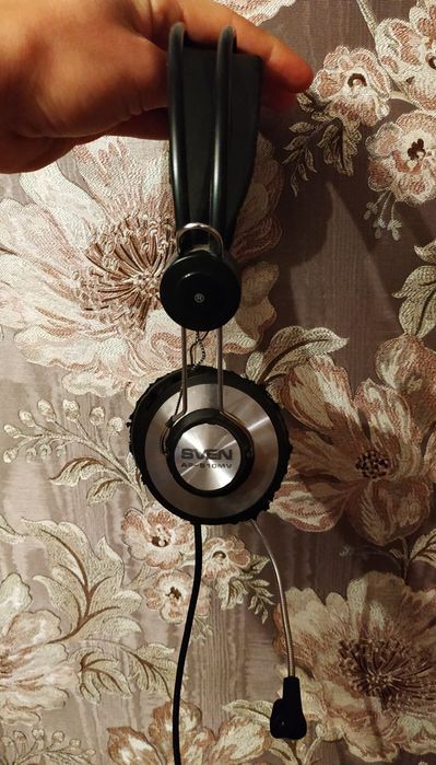 Продам провідні навушники Sven AP-S10MV