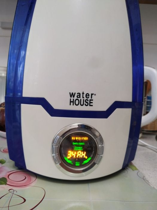 Продам увлажнитель воздуха Water House UH-5210