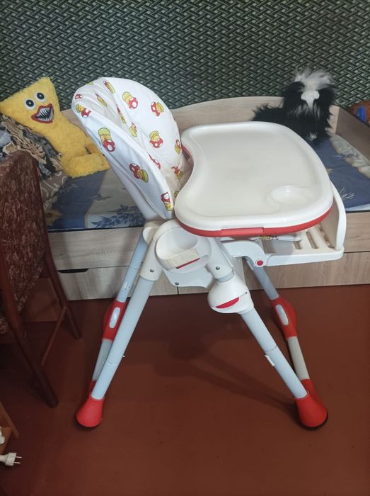 Детский столик для кормления