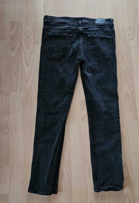 Spodnie jeansowe Hugo Boss C-Deleware W34 L32 czarne