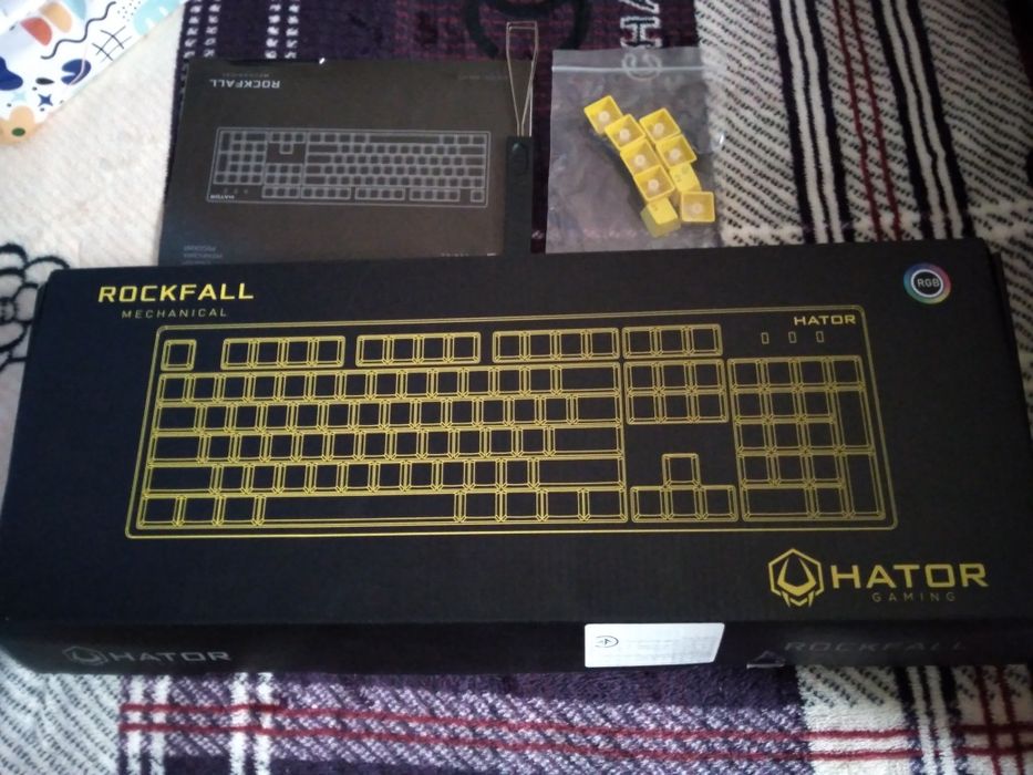 Продам игровую клавиатуру Hator Rockfall