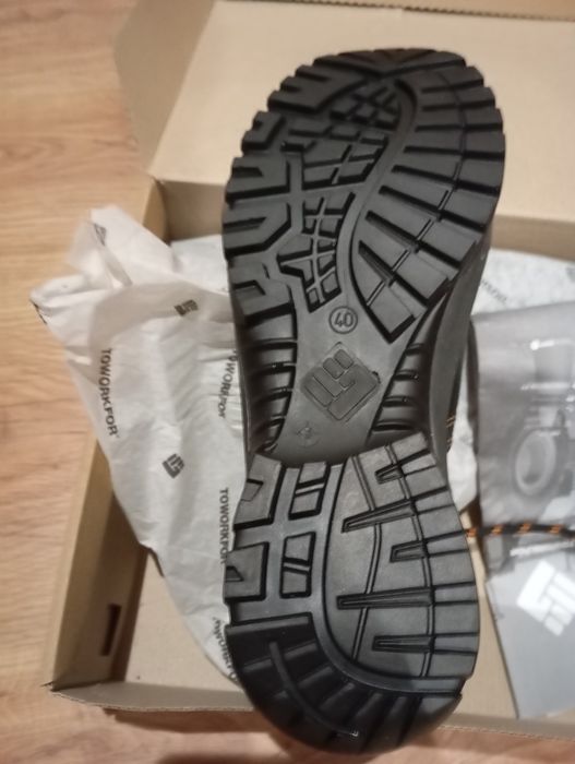 Sapato de trabalho novo! Número 40