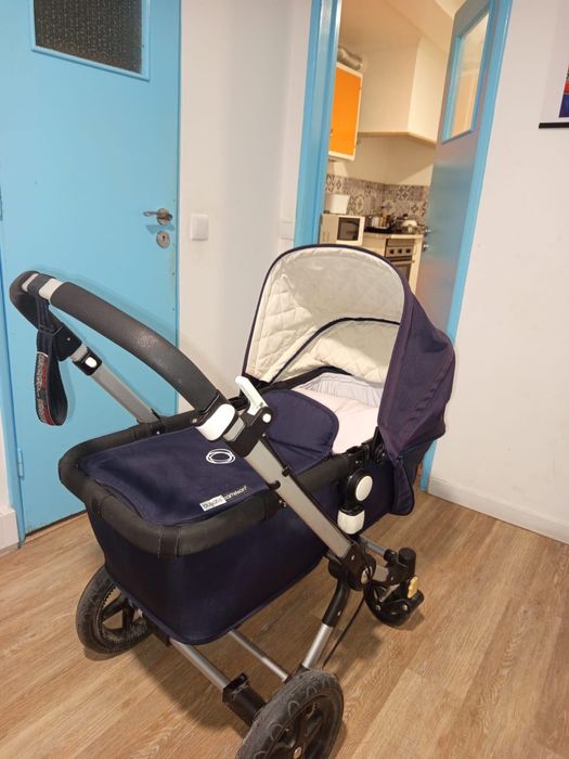 Carrinho de bebê msrca