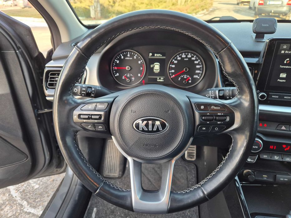 Продам Kia Stonic 2020г, отл сост