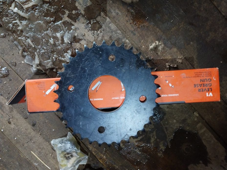 Зірочка муфти транспортера похилої камери Джон Дір John Deer W650