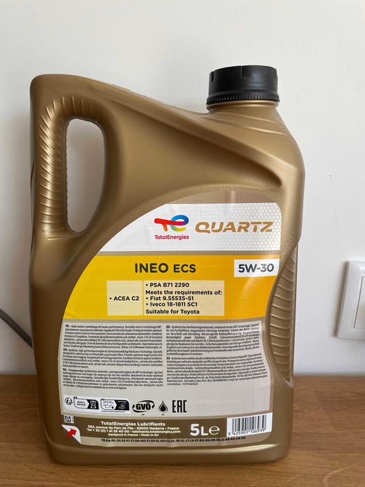 Oleo Total Quartz Ineo ECS 5w30