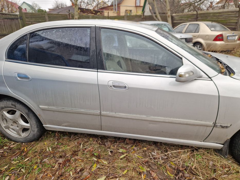 Двери Chery Eastar в хорошем состоянии  Дверь Чери истар правая левая