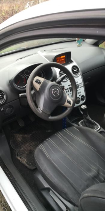 Opel Corsa D 2009 rok 1.2 benzyna / gaz manual 3 drzwiowy