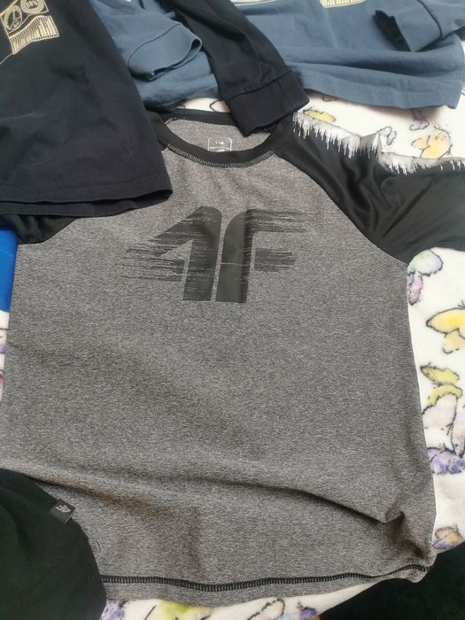 Mega Zestaw 4 bluzek 4f. Gratis nowa polarowa czapka 4f