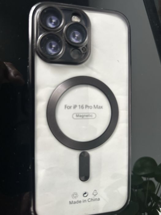 Case etui futerał I Phone 16 Pro Max  Magsafe nie 14 nie 15