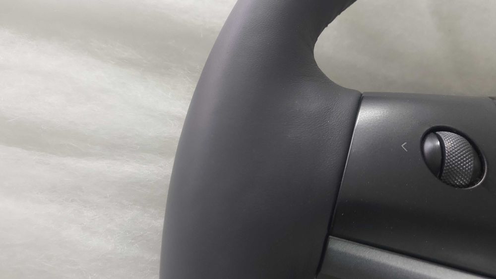 руль tesla model 3
