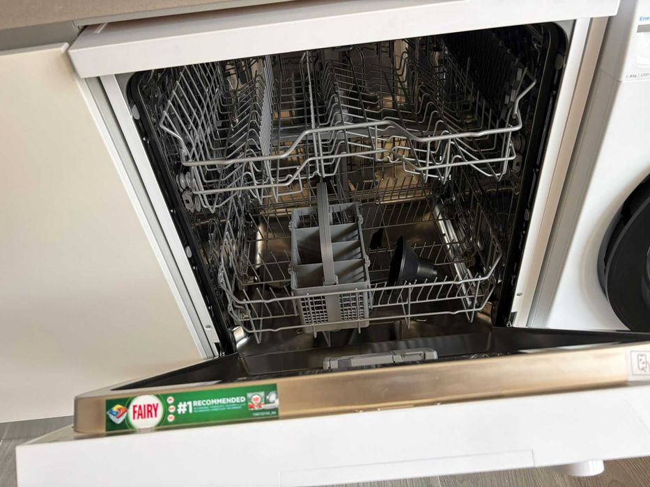 Máquina Lavar Loiça 13 conjuntos Beko DVN05320W