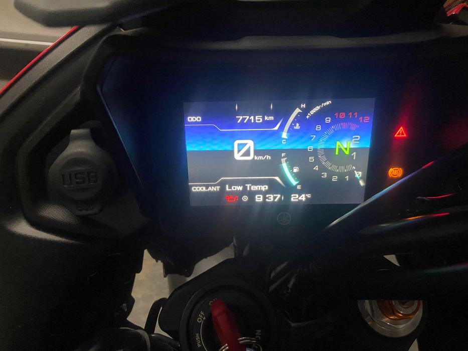 Vendo Mota Yamaha Tracer 7
