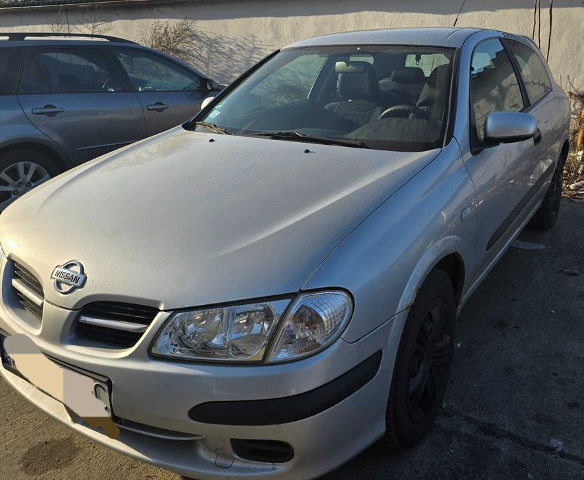 Nissan Almera 2000