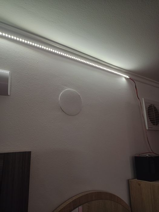 Светодиодная лента 2 м разом з акумулятором 800 грн