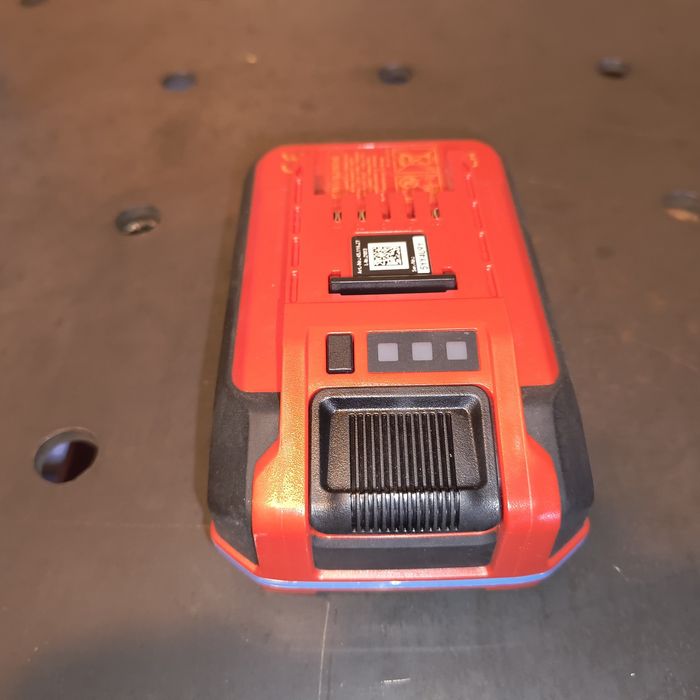 Akumulator Power X-Change Plus 18V 4.0Ah SEALED