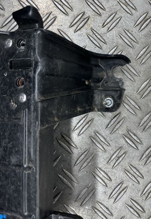 Toyota C-HR 16- підставка під АКБ KU10658 7440410210