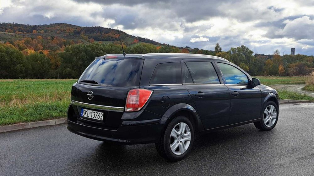 Opel Astra H III 1,6 benzyna 115 KM