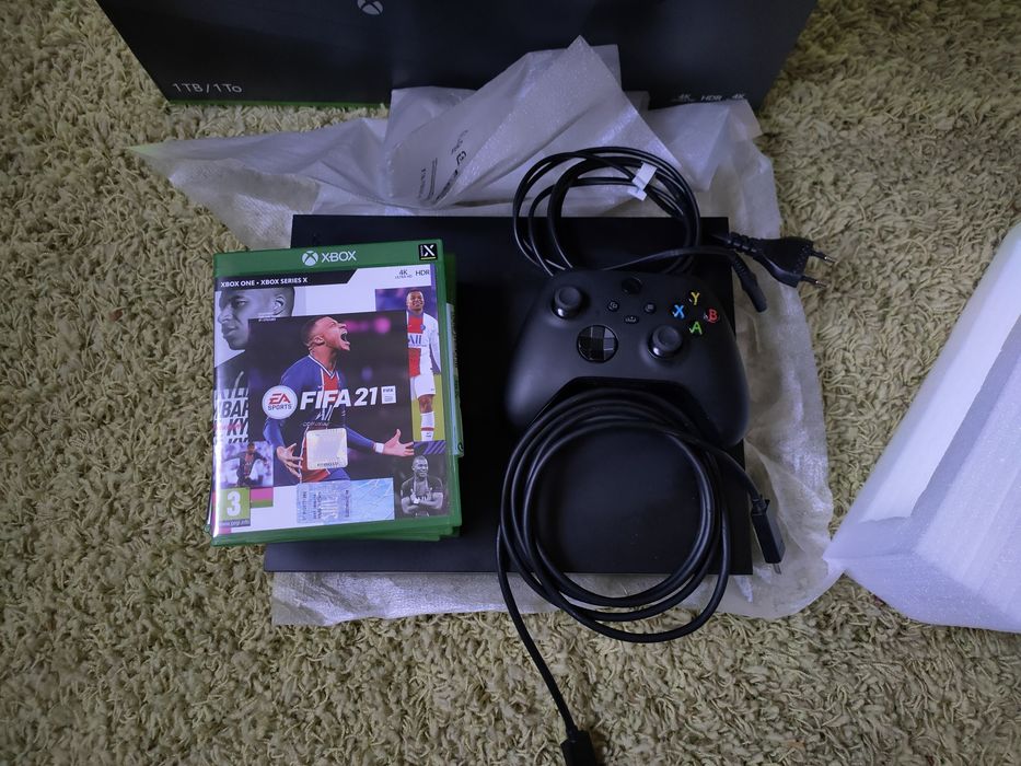 Xbox One X de 1TB com jogos