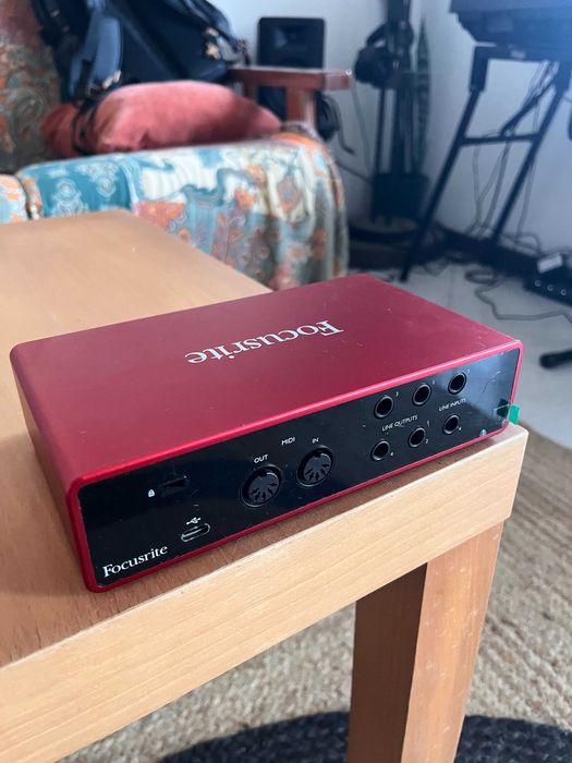 Focusrite Scarlett 4i4 3rd Gen
