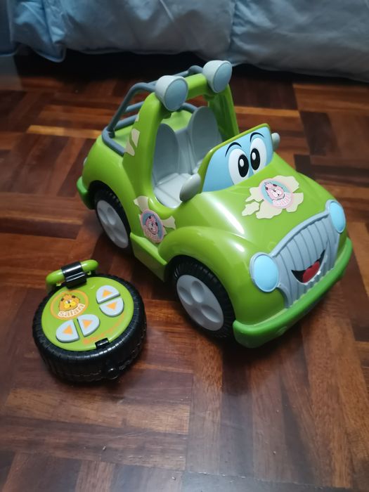 Brinquedos novos vários