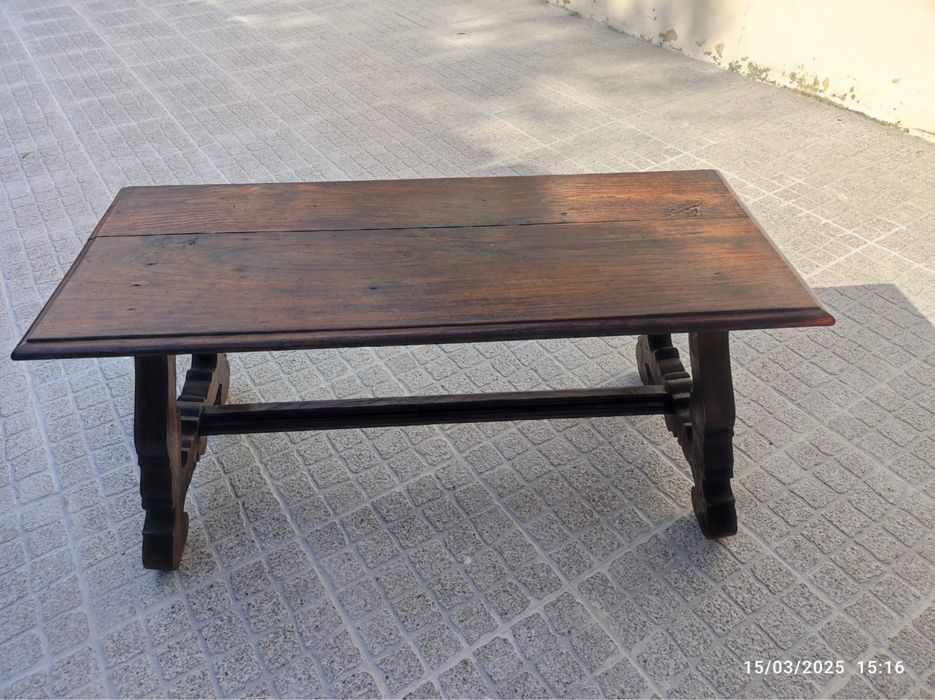 Mesa de Apoio de Interior