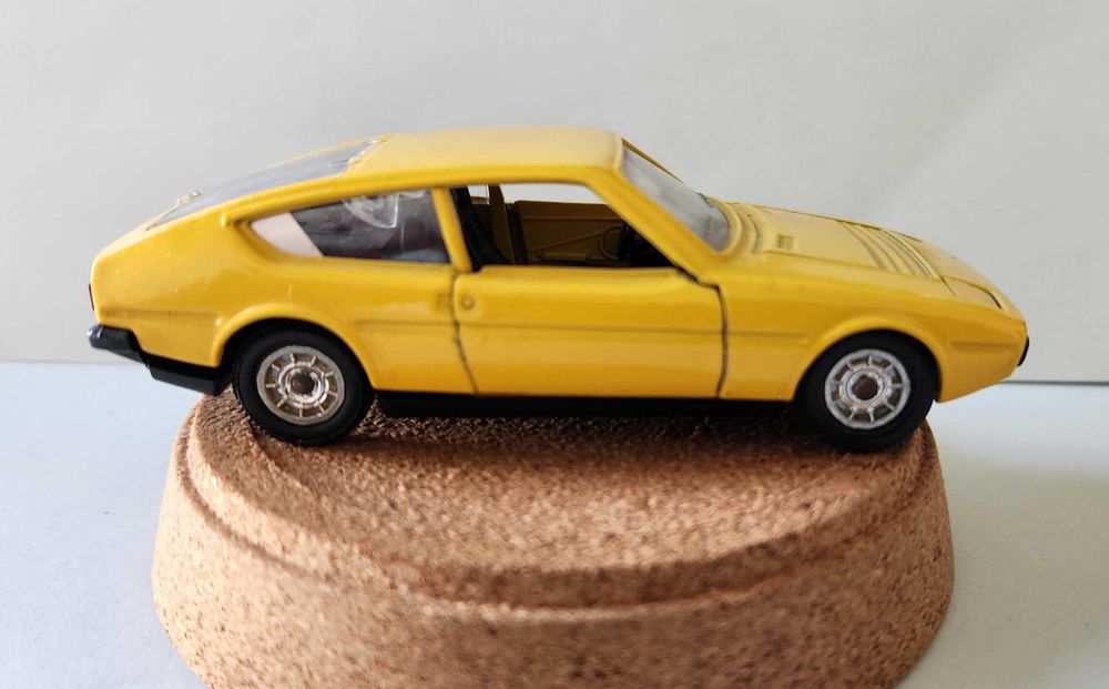 Peugeot 101 (KT 1976) - Flasque complète de roue avant - Équipement moto