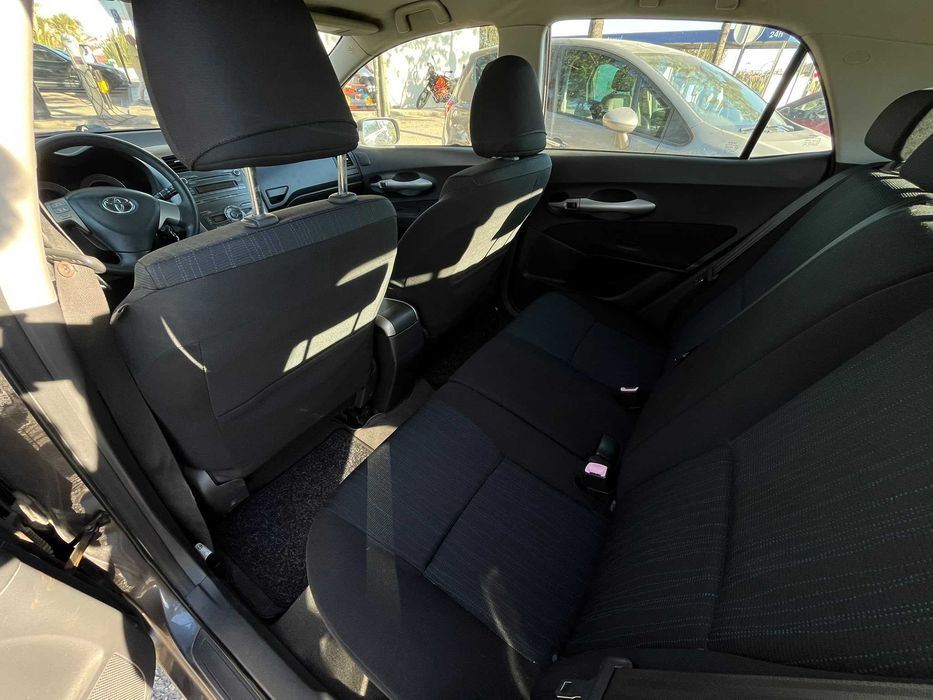 Toyota Auris 1.4 D-4D – 132.000 km