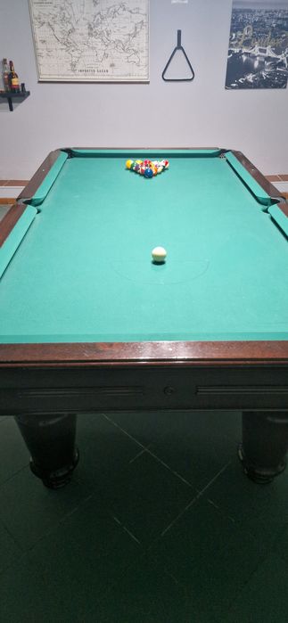 Mesa de bilhar impecável