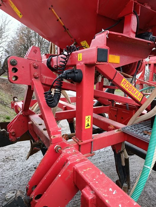 Siewnik strip till