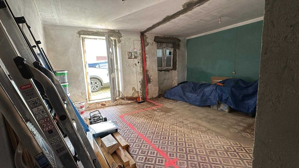 Casa Terrea para recuperar em Santa Clara de Louredo 75m2