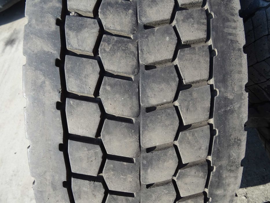 opona 315/60R22.5 Bridgestone R-Drive 001 (650 netto)