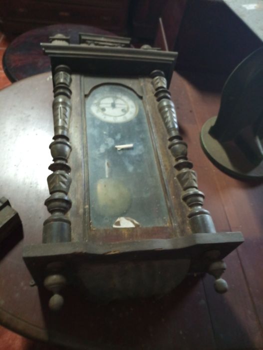 Recheio de loja de antiguidades