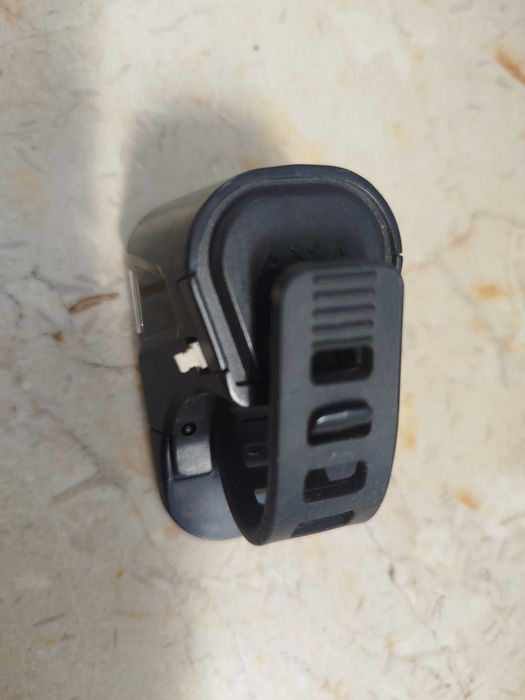 Luz frontal para bicicleta ou trotinetes.
