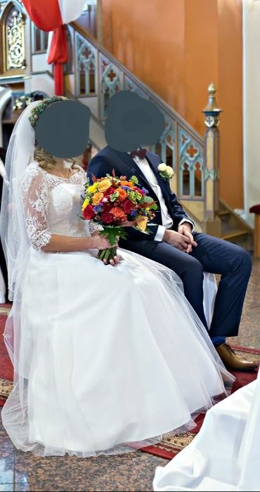 Suknia ślubna ..
