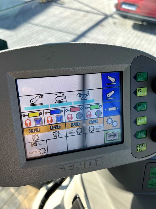 Ciągnik FENDT 716 VARIO, 2001r, 1941,8 mtg, S015141