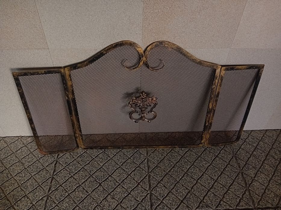 Grelha Proteção Fogão de Sala