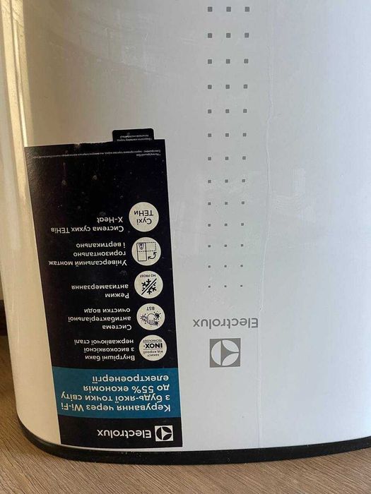 Бойлер с WiFi водонагреватель Electrolux EWH 50 Centurio IQ