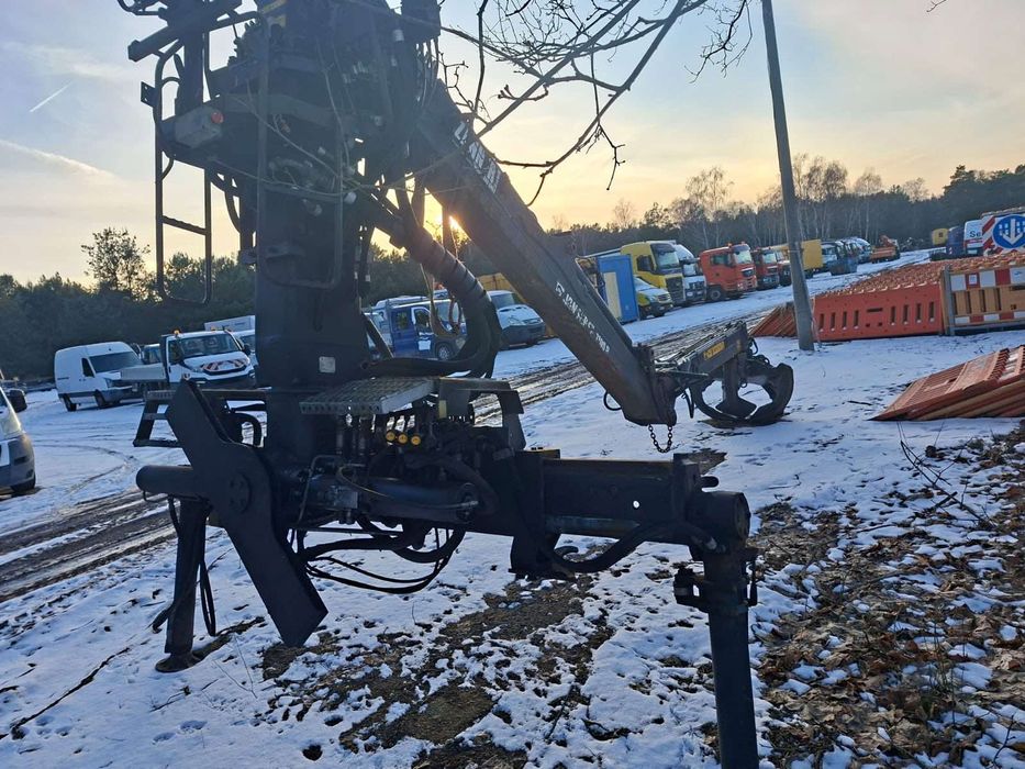 Лісовий кран-маніполятор